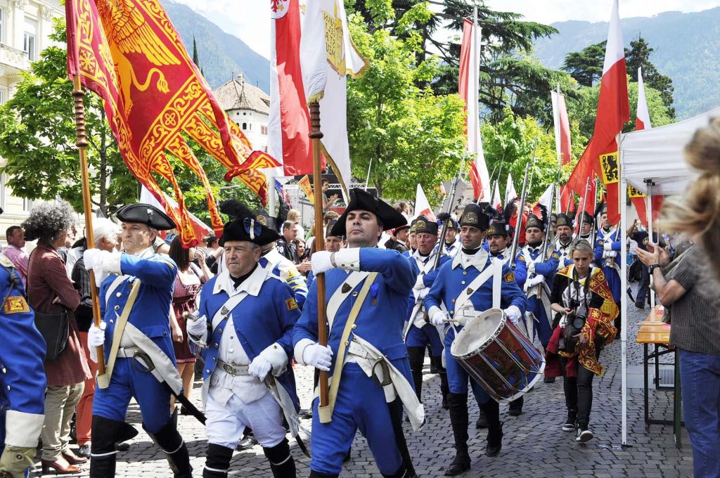 Die Veneter hatten 2013 auf dem Meraner Freiheitsfest mit einer Bürgergarde in historischen Uniformen für die Eigenständigkeit Venetiens demonstriert.